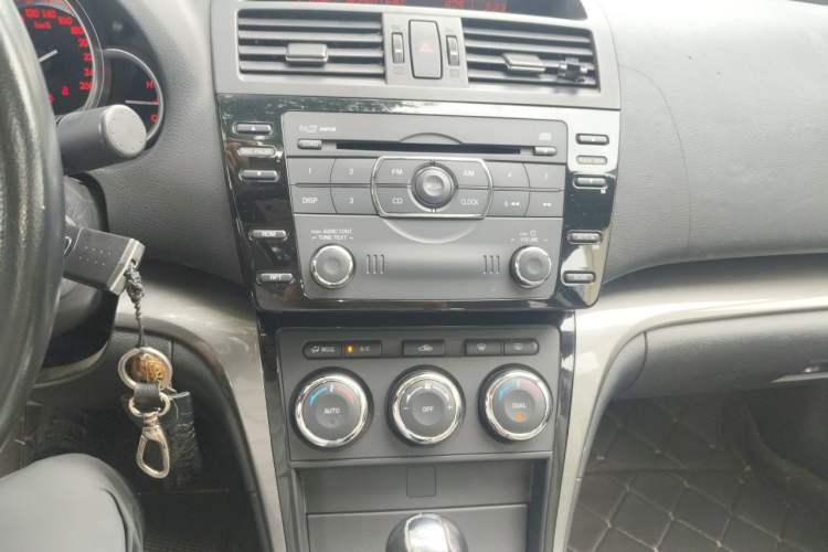 Used Mazda 6 2012 2.0L Automatic Elite Edition Audio And AC Panel