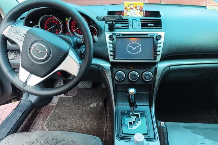 Used Mazda 6 2012 2.0L Automatic Elite Edition Center Console