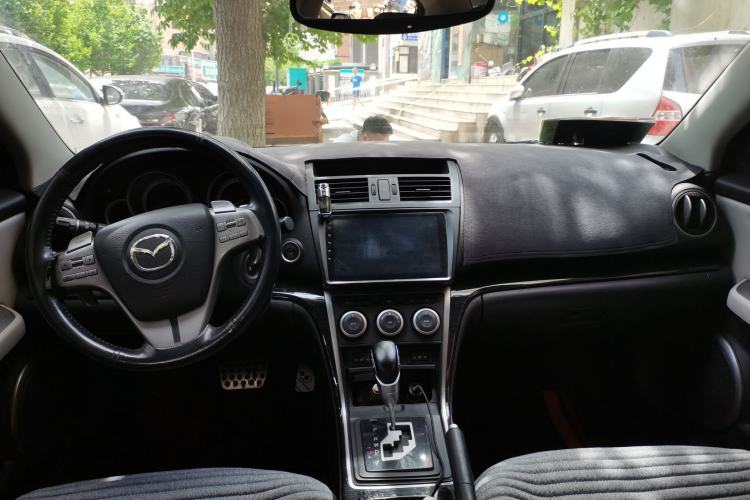 Used Mazda 6 2012 2.5L Automatic Supreme Edition Center Console