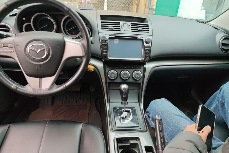 Used Mazda 6 2012 2.0L Automatic Elite Edition Center Console