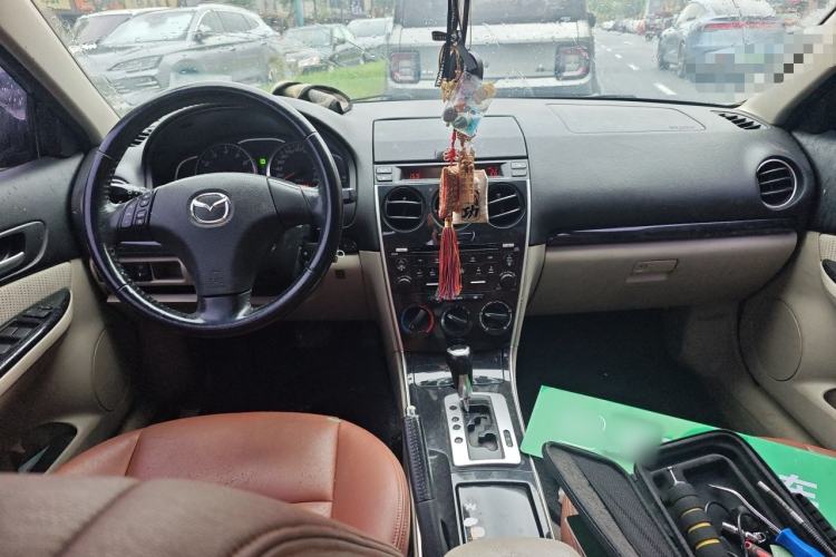 Used Mazda 6 2012 2.0L Automatic Fashion Edition Center Console