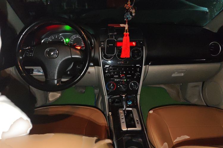 Used Mazda 6 2012 2.0L Automatic Fashion Edition Center Console