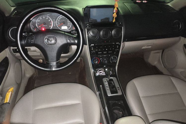 Used Mazda 6 2012 2.0L Automatic Fashion Edition Center Console