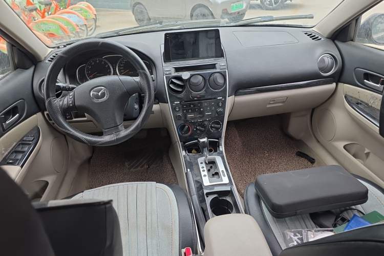 Used Mazda 6 2012 2.0L Automatic Fashion Edition Center Console