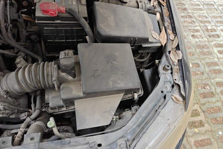 Used Mazda 6 2012 2.0L Automatic Fashion Edition Engine Bay Left