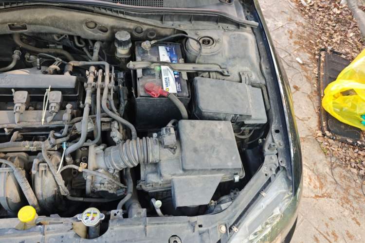 Used Mazda 6 2012 2.0L Automatic Fashion Edition Engine Bay Left