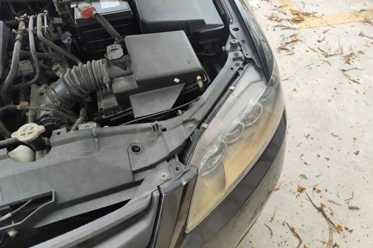 Used Mazda 6 2012 2.0L Automatic Fashion Edition Engine Bay Left