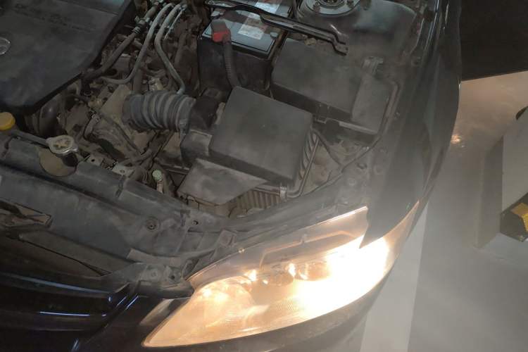 Used Mazda 6 2012 2.0L Automatic Fashion Edition Engine Bay Left