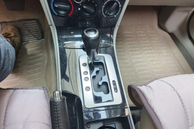 Used Mazda 6 2012 2.0L Automatic Fashion Edition Gear Lever