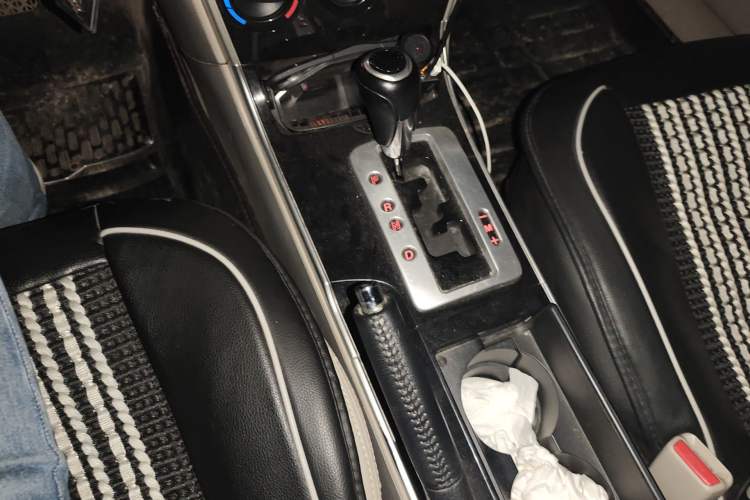 Used Mazda 6 2012 2.0L Automatic Fashion Edition Gear Lever