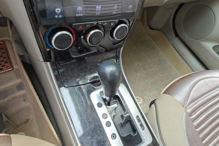 Used Mazda 6 2012 2.0L Automatic Fashion Edition Gear Lever