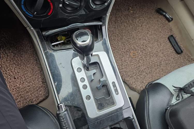 Used Mazda 6 2012 2.0L Automatic Fashion Edition Gear Lever