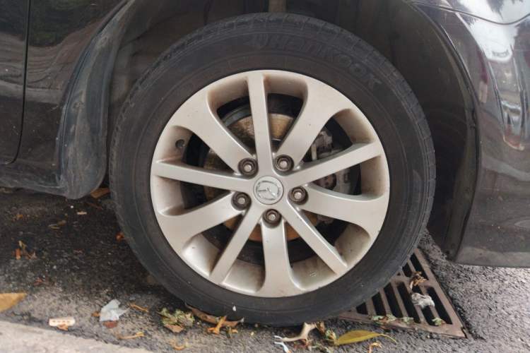 Used Mazda 6 2012 2.0L Automatic Fashion Edition Right Front Wheel Hub