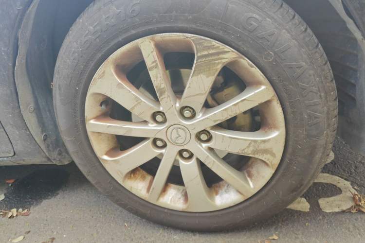Used Mazda 6 2012 2.0L Automatic Fashion Edition Right Front Wheel Hub