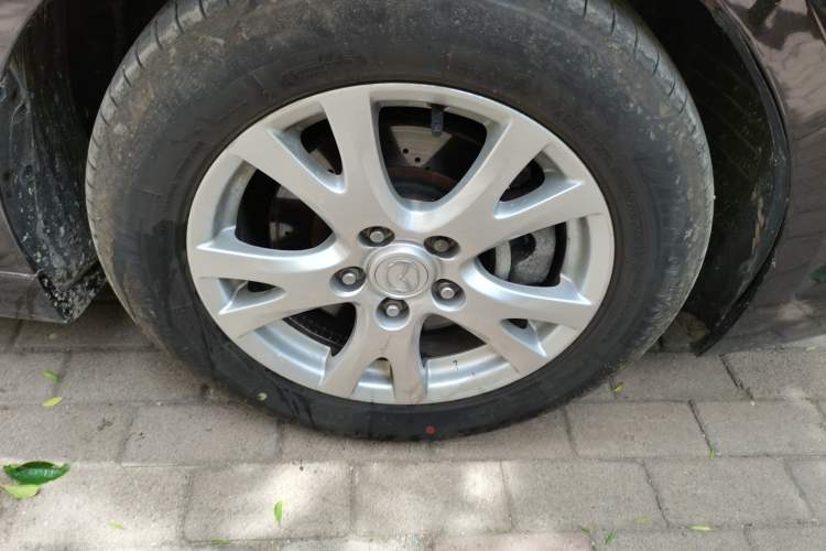 Used Mazda 6 2012 2.5L Automatic Supreme Edition Right Front Wheel Hub
