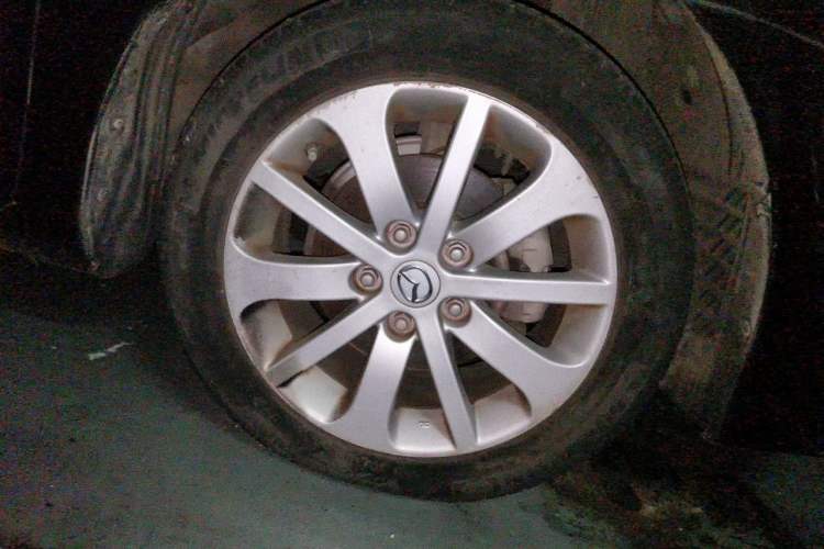 Used Mazda 6 2012 2.0L Automatic Fashion Edition Right Front Wheel Hub