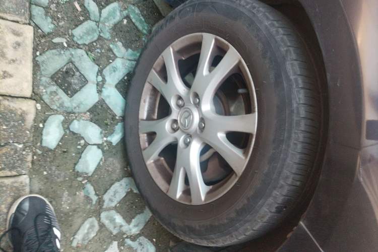 Used Mazda 6 2012 2.0L Automatic Elite Edition Right Front Wheel Hub