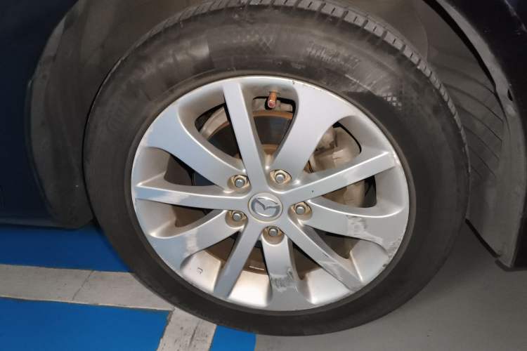 Used Mazda 6 2012 2.0L Automatic Fashion Edition Right Front Wheel Hub