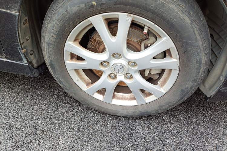 Used Mazda 6 2012 2.5L Automatic Prestige Edition Right Front Wheel Hub