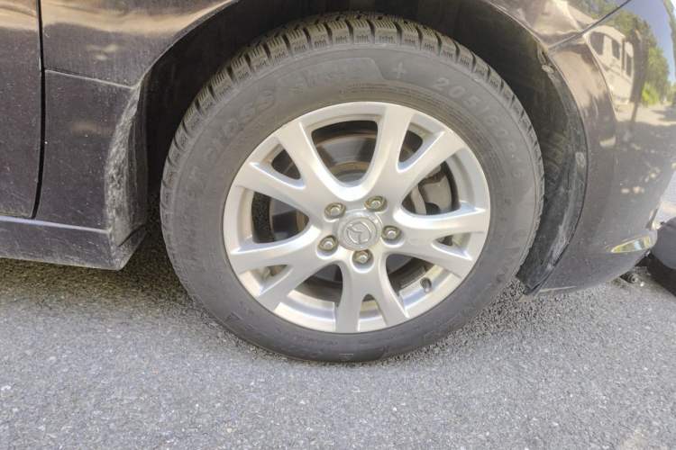 Used Mazda 6 2012 2.0L Automatic Elite Edition Right Front Wheel Hub