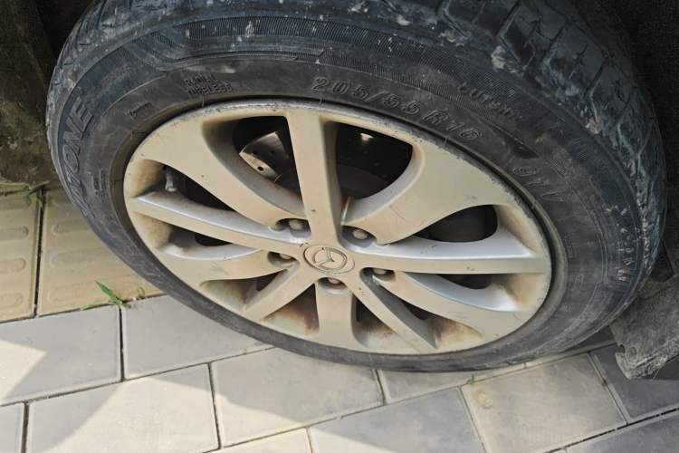 Used Mazda 6 2012 2.0L Automatic Fashion Edition Right Front Wheel Hub