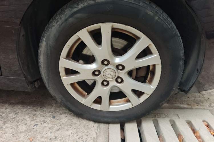 Used Mazda 6 2012 2.0L Automatic Elite Edition Right Front Wheel Hub