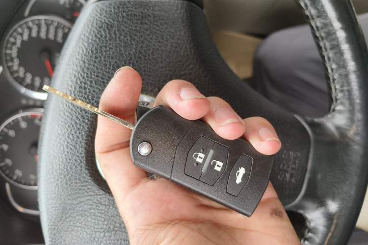 Used Mazda 6 2012 2.0L Automatic Fashion Edition Vehicle Key