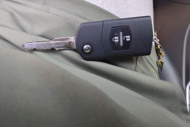 Used Mazda 6 2012 2.0L Automatic Fashion Edition Vehicle Key