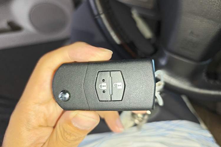 Used Mazda 6 2012 2.0L Automatic Fashion Edition Vehicle Key
