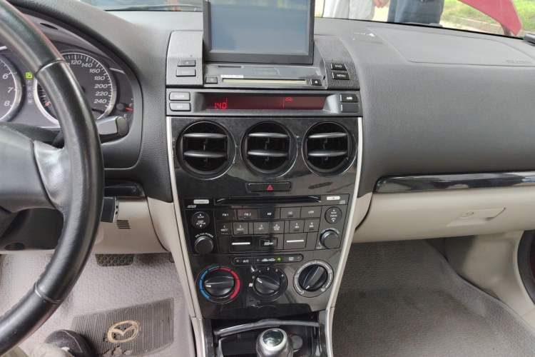 Used Mazda 6 2012 2.0L Automatic Fashion Edition Audio And AC Panel