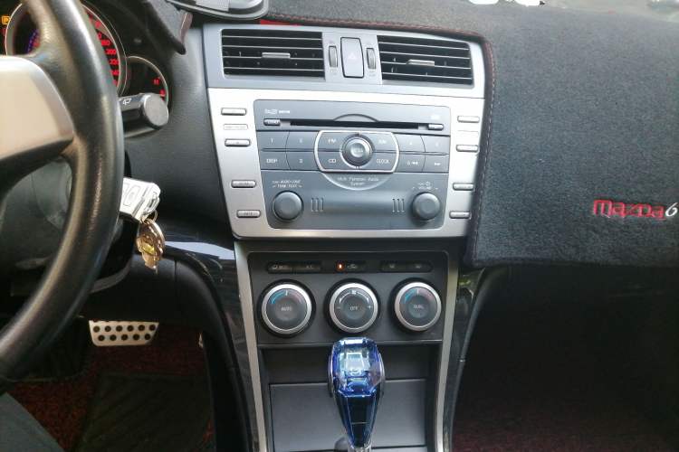 Used Mazda 6 2012 2.0L Automatic Ultra-Luxury Version Audio And AC Panel