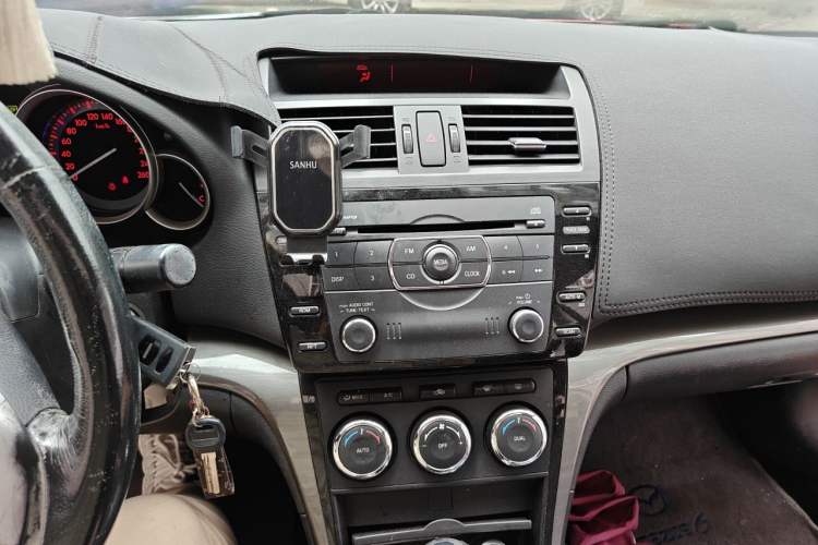 Used Mazda 6 2012 2.0L Automatic Elite Edition Audio And AC Panel