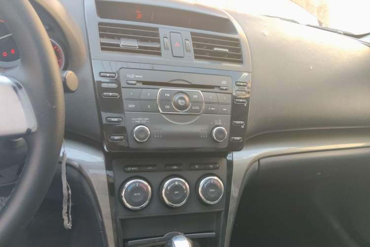 Used Mazda 6 2012 2.0L Automatic Luxury Edition Audio And AC Panel