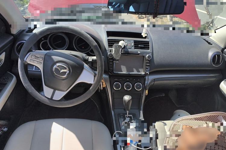 Used Mazda 6 2012 2.0L Automatic Elite Edition Center Console