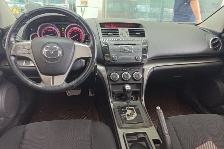 Used Mazda 6 2012 Coupe 2.0L Automatic Elite Edition Center Console