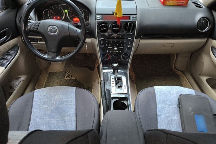 Used Mazda 6 2012 2.0L Automatic Fashion Edition Center Console
