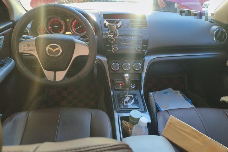 Used Mazda 6 2012 2.0L Automatic Elite Edition Center Console