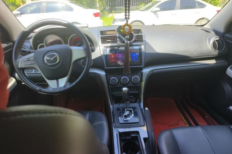 Used Mazda 6 2012 2.0L Automatic Elite Edition Center Console