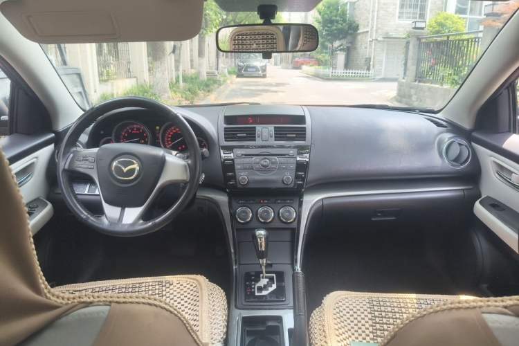 Used Mazda 6 2012 2.0L Automatic Elite Edition Center Console