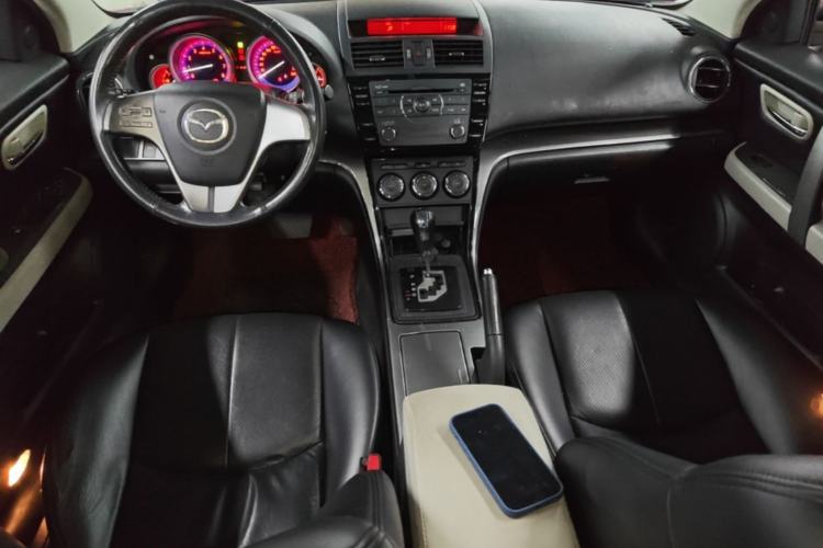 Used Mazda 6 2012 2.0L Automatic Elite Edition Center Console