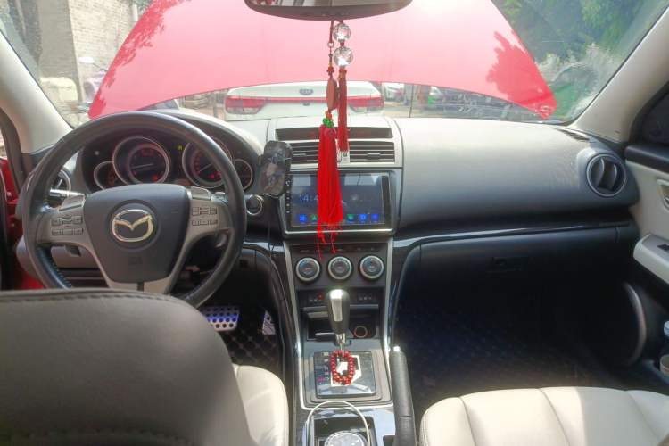 Used Mazda 6 2012 2.5L Automatic Supreme Edition Center Console