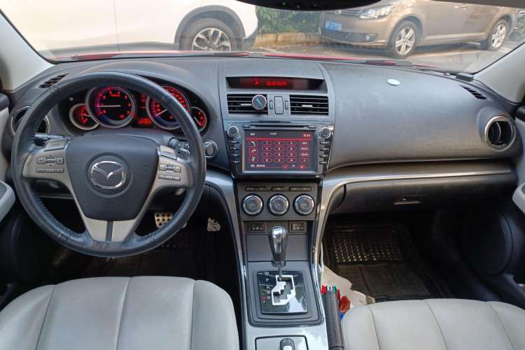 Used Mazda 6 2012 2.5L Automatic Supreme Edition Center Console