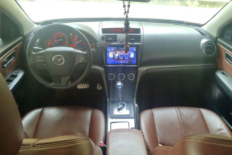 Used Mazda 6 2012 Coupe 2.0L Automatic Elite Edition Center Console