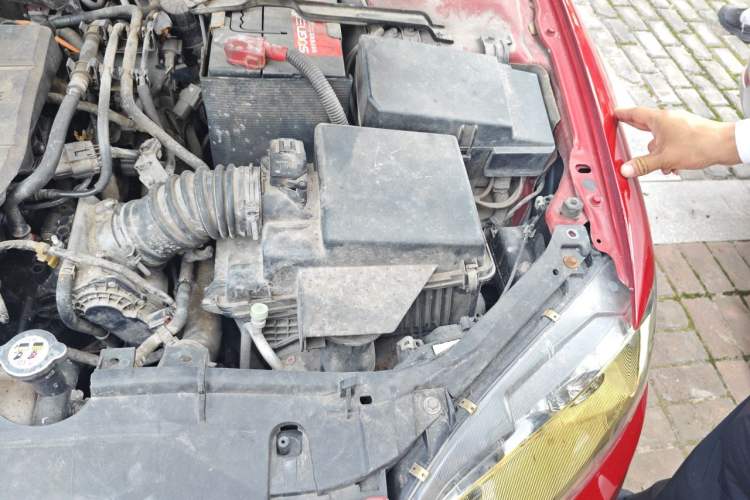 Used Mazda 6 2012 2.0L Automatic Fashion Edition Engine Bay Left