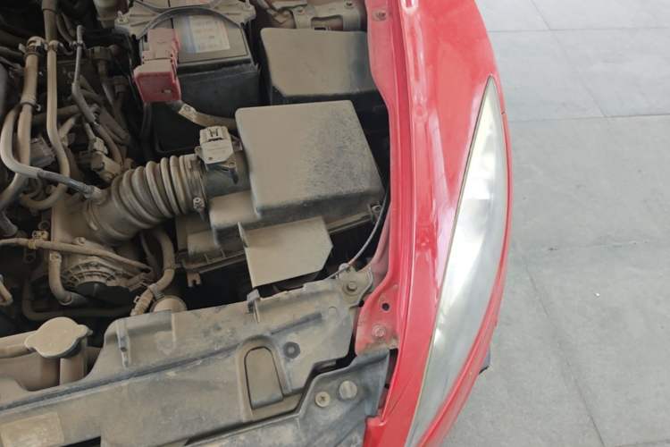Used Mazda 6 2012 Coupe 2.0L Automatic Elite Edition Engine Bay Left