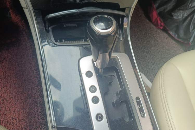 Used Mazda 6 2012 2.0L Automatic Fashion Edition Gear Lever