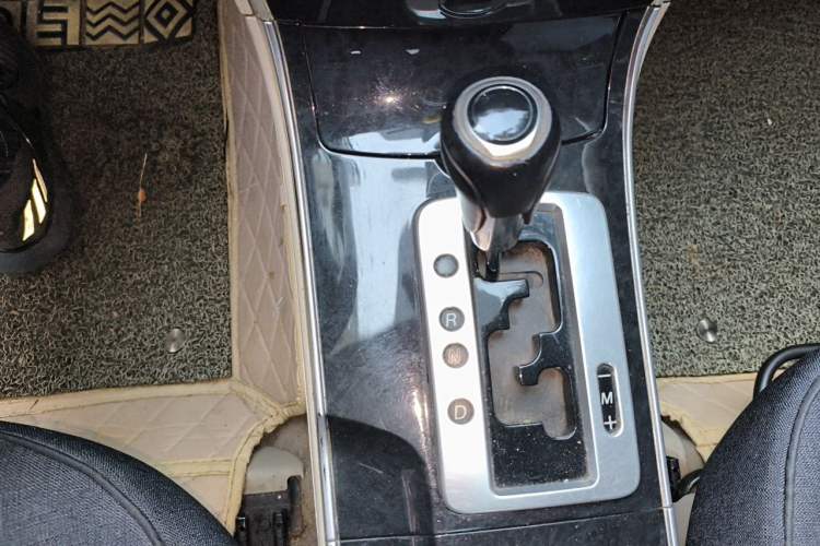 Used Mazda 6 2012 2.0L Automatic Fashion Edition Gear Lever