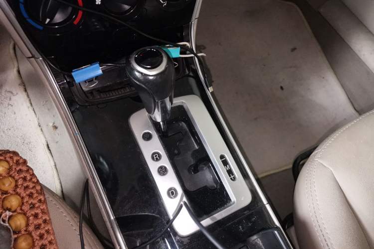 Used Mazda 6 2012 2.0L Automatic Fashion Edition Gear Lever