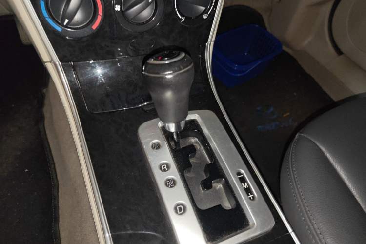Used Mazda 6 2012 2.0L Automatic Fashion Edition Gear Lever