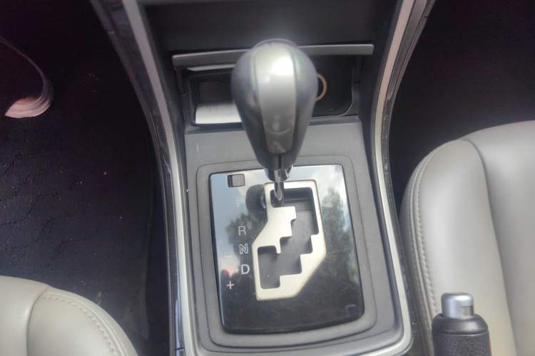 Used Mazda 6 2012 2.0L Automatic Luxury Edition Gear Lever